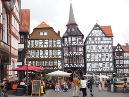 Kleinstadt-Marktplatz.kl.jpg